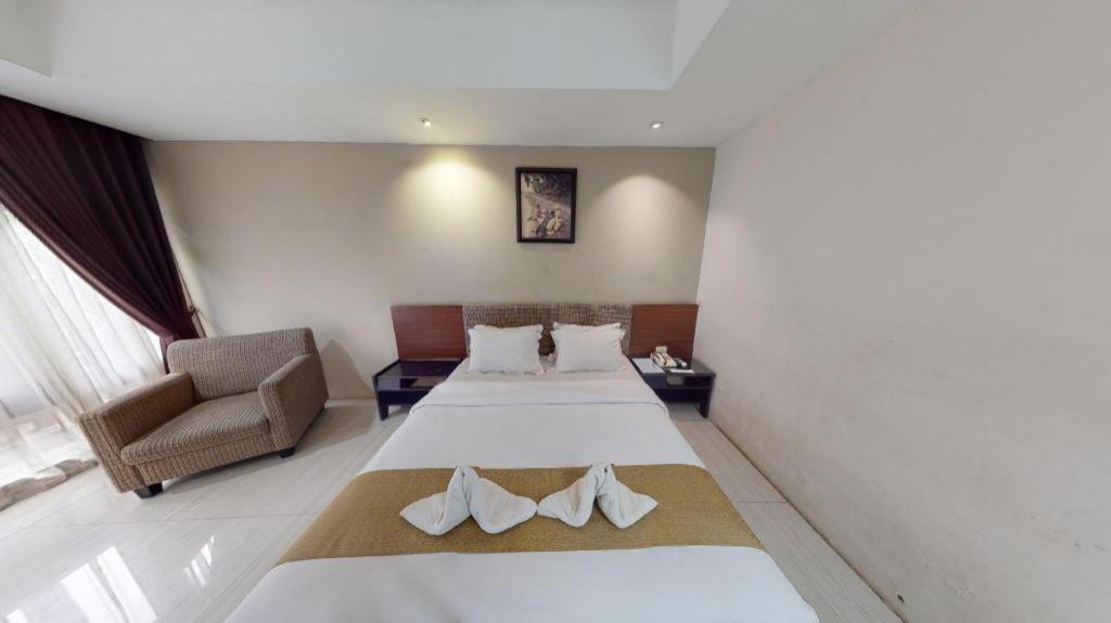 New Grand Park Hotel Surabaya Dış mekan fotoğraf