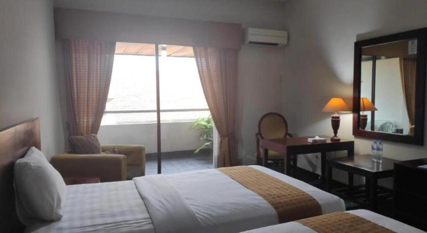 New Grand Park Hotel Surabaya Dış mekan fotoğraf
